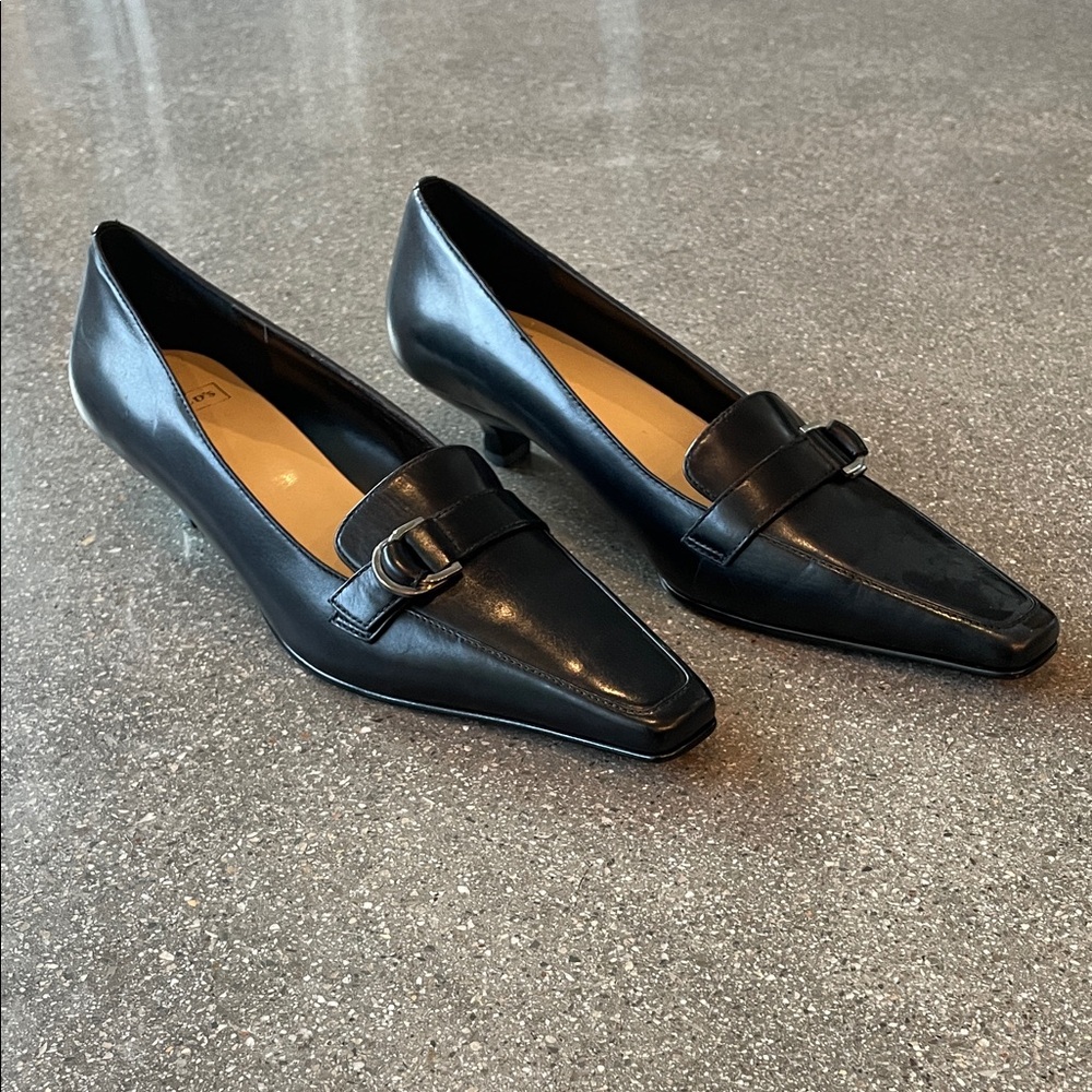 Harold's Black Leather Loafers